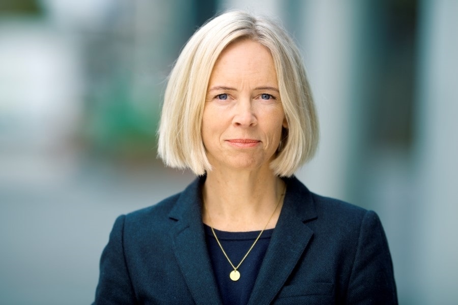 - Å nedprioritere forebygging av klima- og naturskader blir som å stikke hodet i sanden. Reparasjoner etter slike skader er ofte mye dyrere enn å forebygge i forkant, sier Hege Hodnesdal, direktør for skadeforsikring i Finans Norge. Foto: CF-Wesenberg.