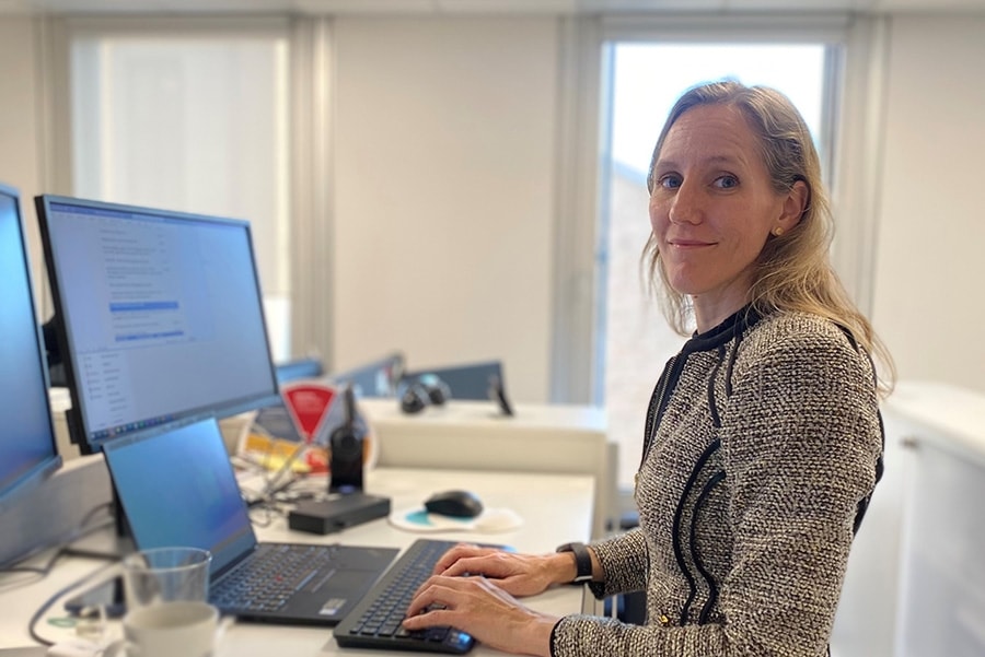 Bilde av Marte Skard som er ansatt i Finans Norge.