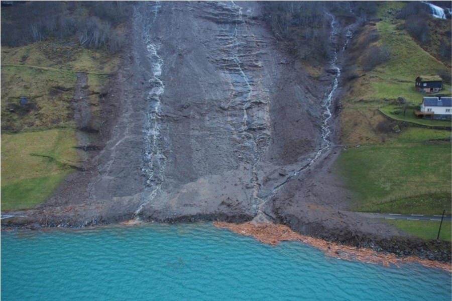 Skredsikring i Stryn var blant tiltakene som ble undersøkt i forprosjektet. Bildet er fra et jordskred i Oldedalen i 2013. Foto: Krister Kristensen / NGI.