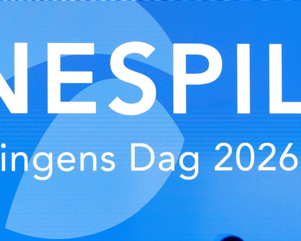 Kari Olrud Moen, adm.dir i Finans Norge på scenen under Finansnæringens dag 2026. Foto.